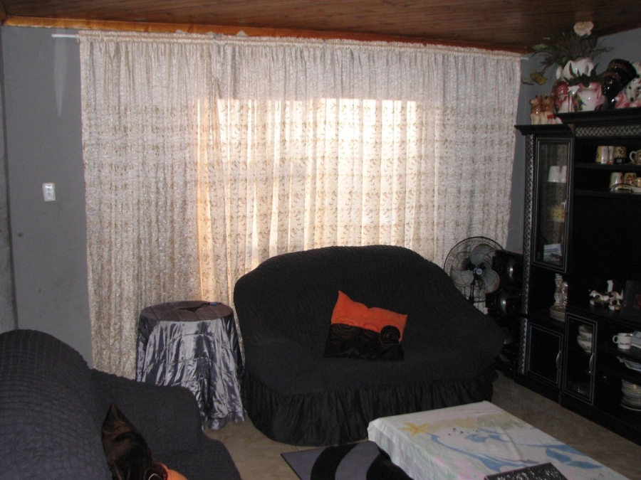 3 Bedroom Property for Sale in Khayamnandi Eastern Cape